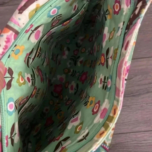 Vera Bradley  Crossbody Messenger "Tutti Frutti" Retired Patterns Bag - Picture 10 of 12